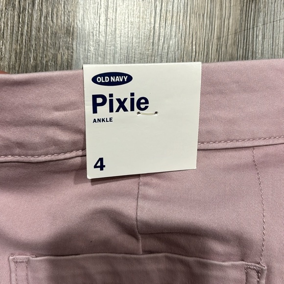 Old Navy Pixie Ankle Pants - Picture 3 of 4